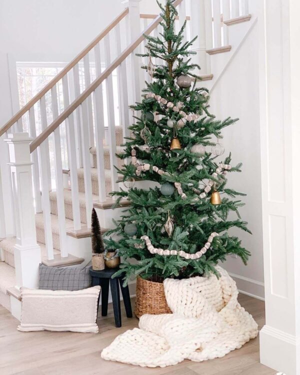 7' King Noble Fir Tree Unlit - OPEN BOX - FINAL SALE