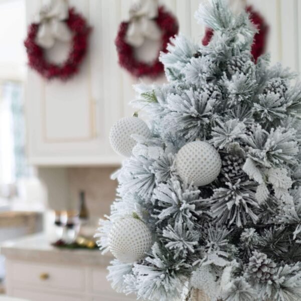 White Diamond Ornament (4 Pack)